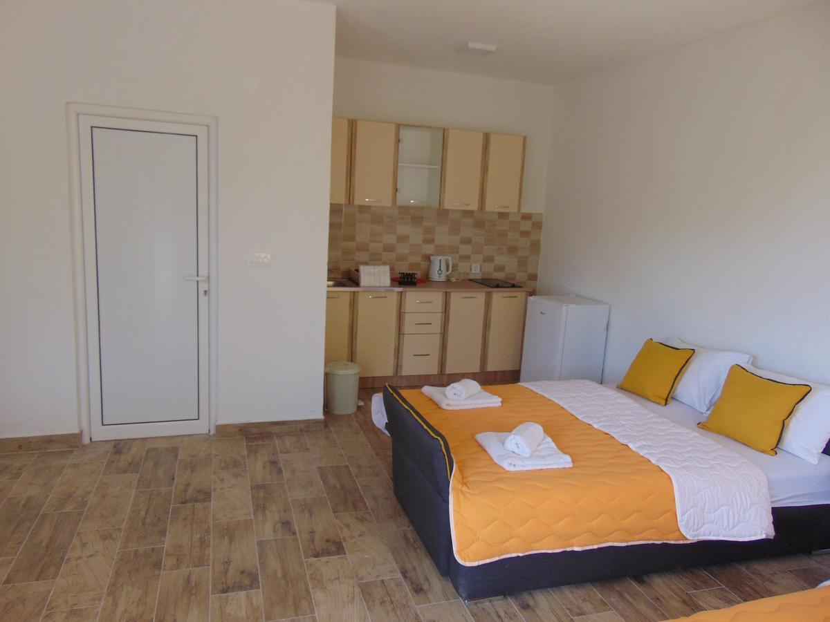 Apartments Bibic Budva Buitenkant foto